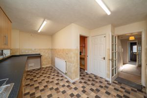KITCHEN- click for photo gallery